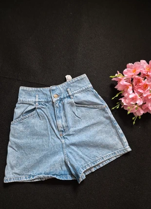 Jeansowe szorty XS Zara z wysokim stanem, marka: Zara, stan: Bardzo dobry, rozmiar: XS / 34 / 6, 35,00 zł, 39,65 zł zawiera Ochronę Kupujących