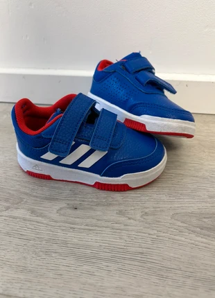 Buty chłopięce adidasy sneakersy wiosenne niskie r.21 Adidas Tensaur, marka: adidas, stan: Bardzo dobry, rozmiar: 21, 49,00 zł, 54,35 zł zawiera Ochronę Kupujących
